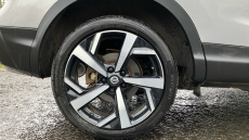 Nissan Qashqai 1.3 DiG-T Tekna 5dr Petrol Hatchback